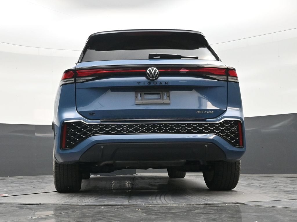 2026 Volkswagen Tiguan SE R-Line Black