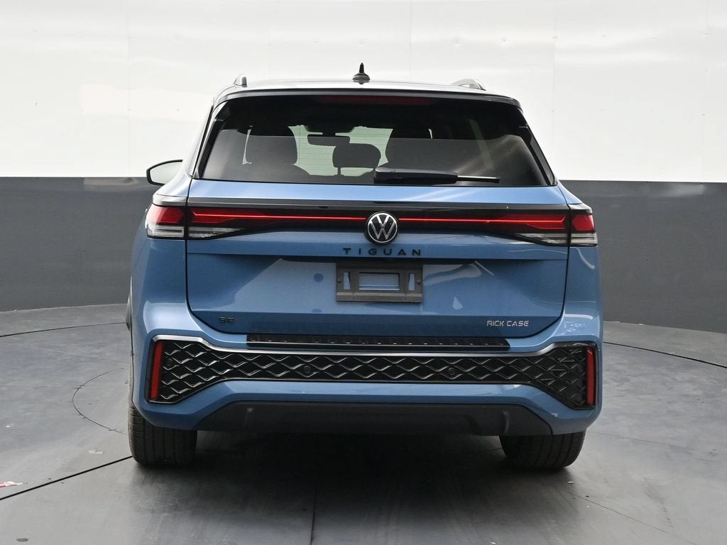 2026 Volkswagen Tiguan SE R-Line Black