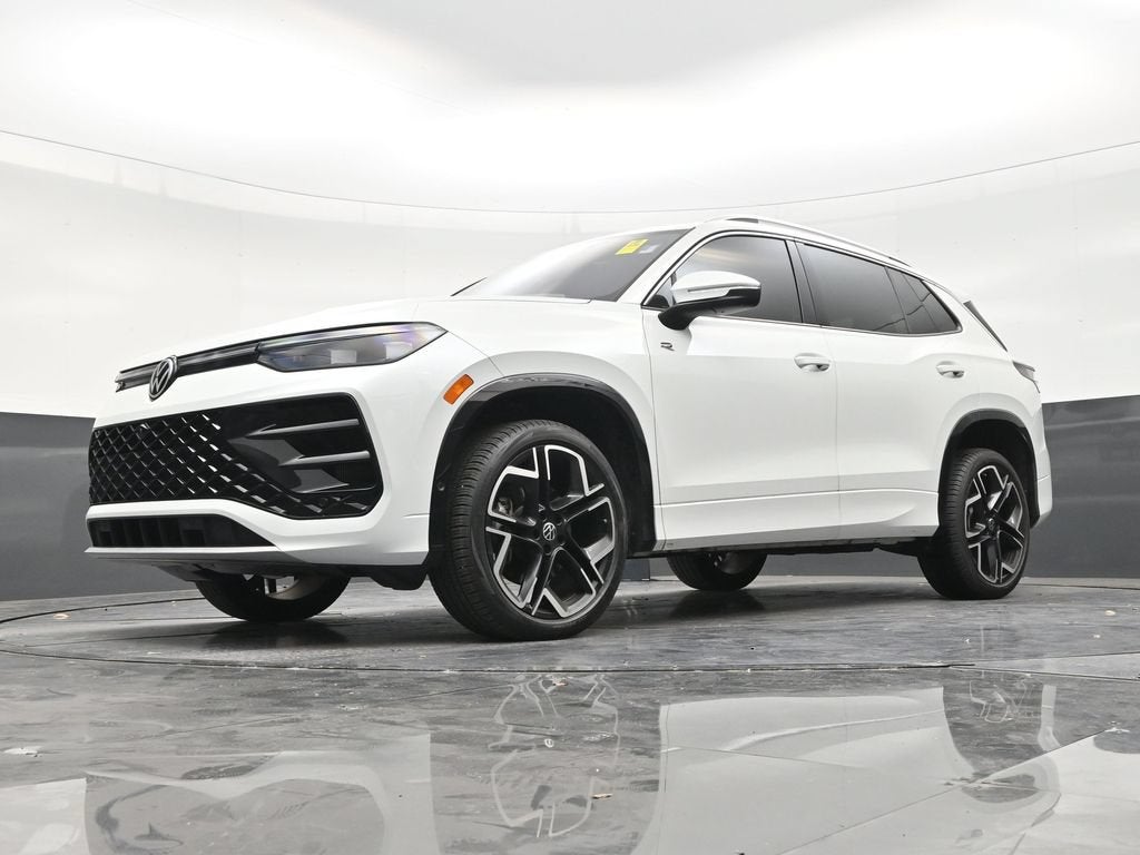2026 Volkswagen Tiguan SEL R-Line Turbo