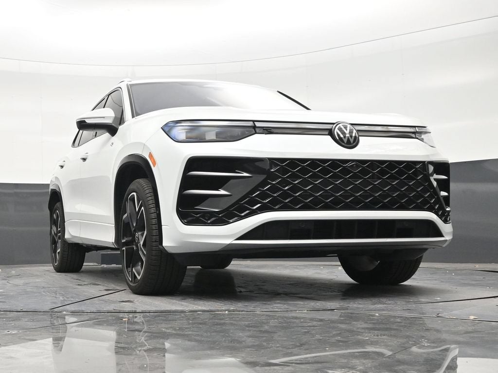 2026 Volkswagen Tiguan SEL R-Line Turbo