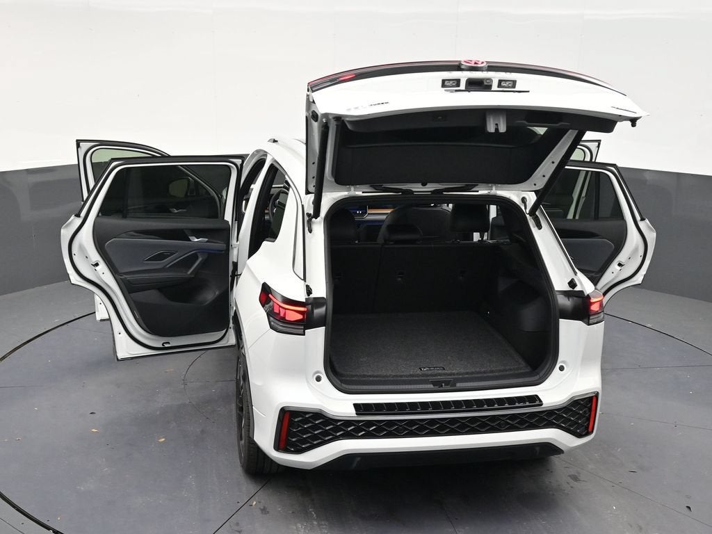 2026 Volkswagen Tiguan SEL R-Line Turbo
