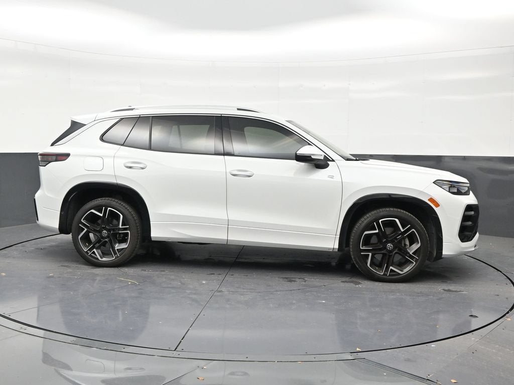 2026 Volkswagen Tiguan SEL R-Line Turbo