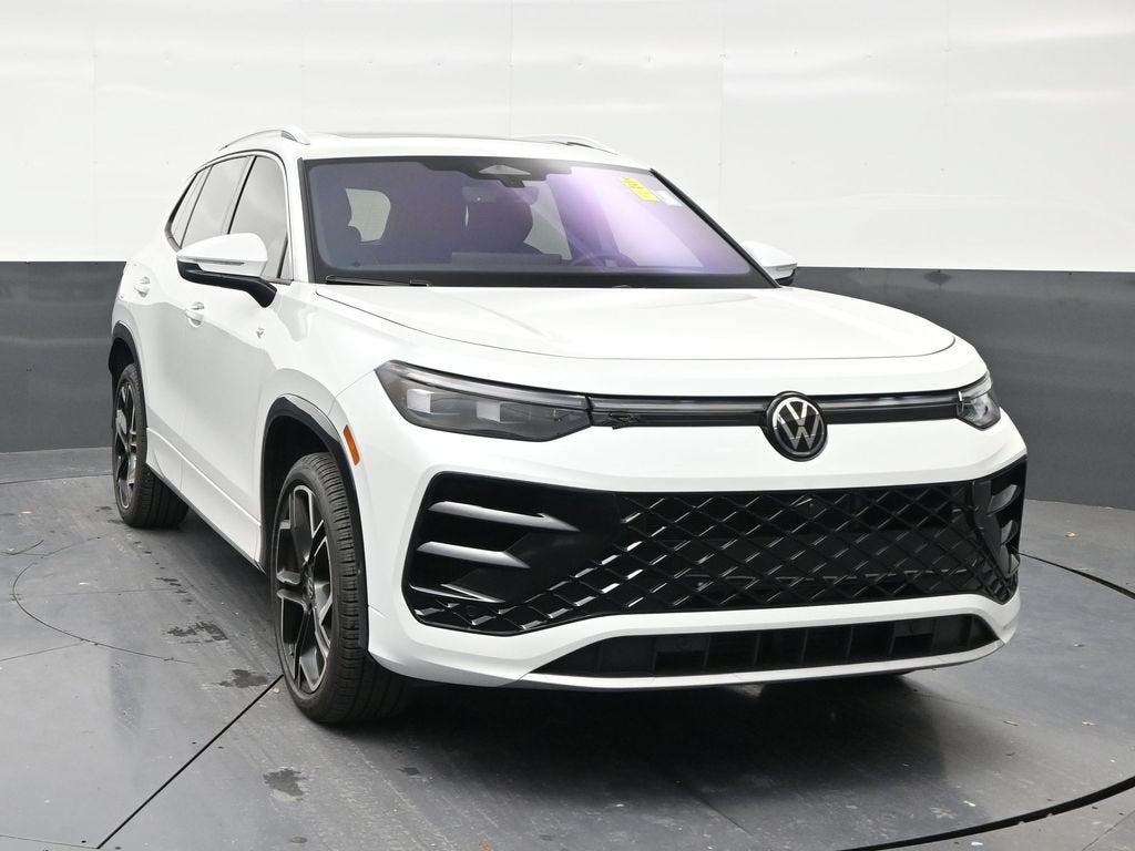 2026 Volkswagen Tiguan SEL R-Line Turbo
