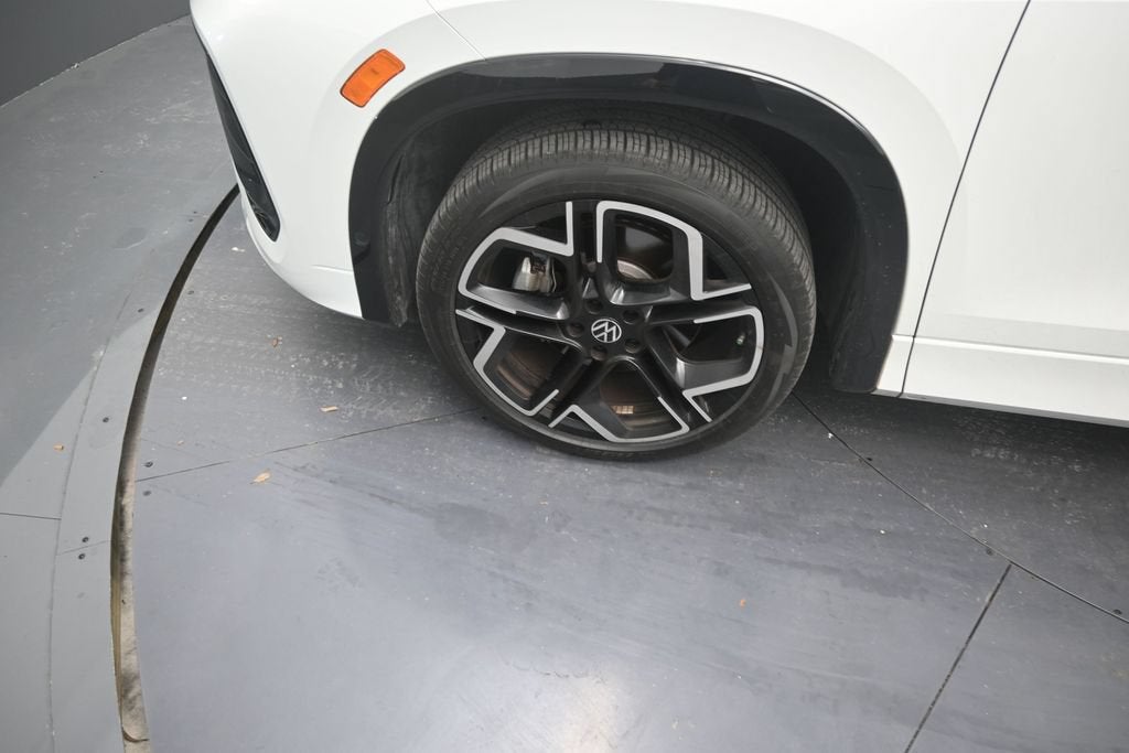 2026 Volkswagen Tiguan SEL R-Line Turbo