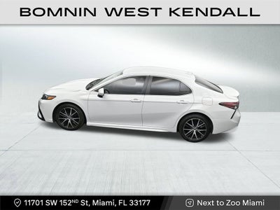 2023 Toyota Camry SE