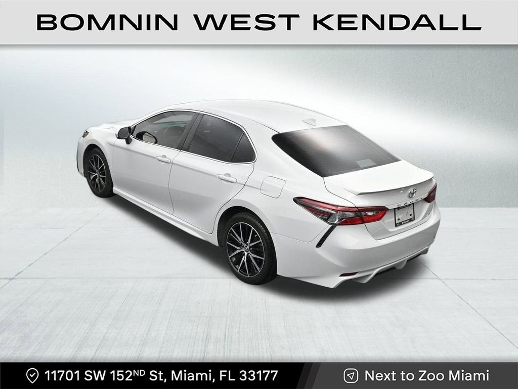 2023 Toyota Camry SE