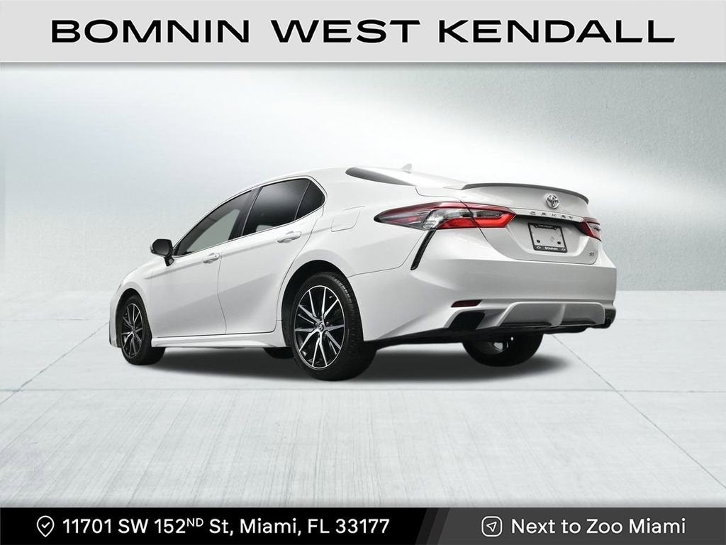 2023 Toyota Camry SE