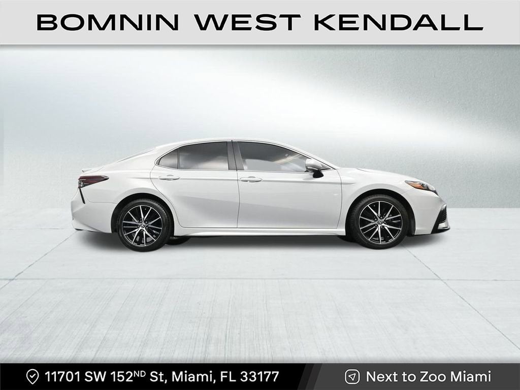 2023 Toyota Camry SE