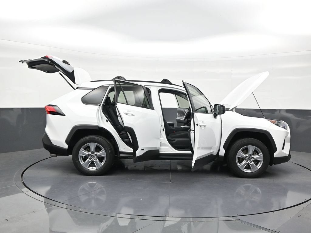 2022 Toyota RAV4 Hybrid LE