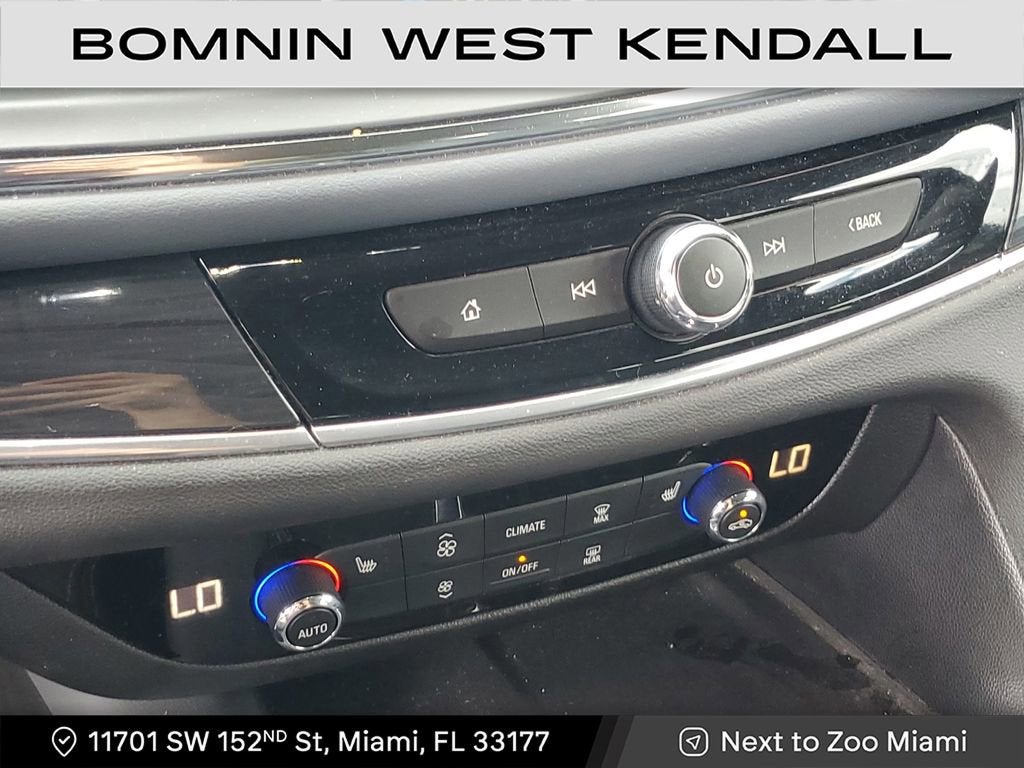 2021 Buick Enclave Essence