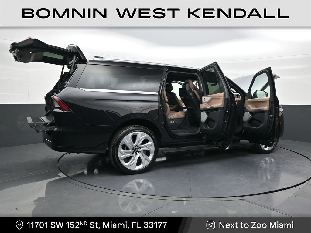 2025 Lincoln Navigator L Black Label