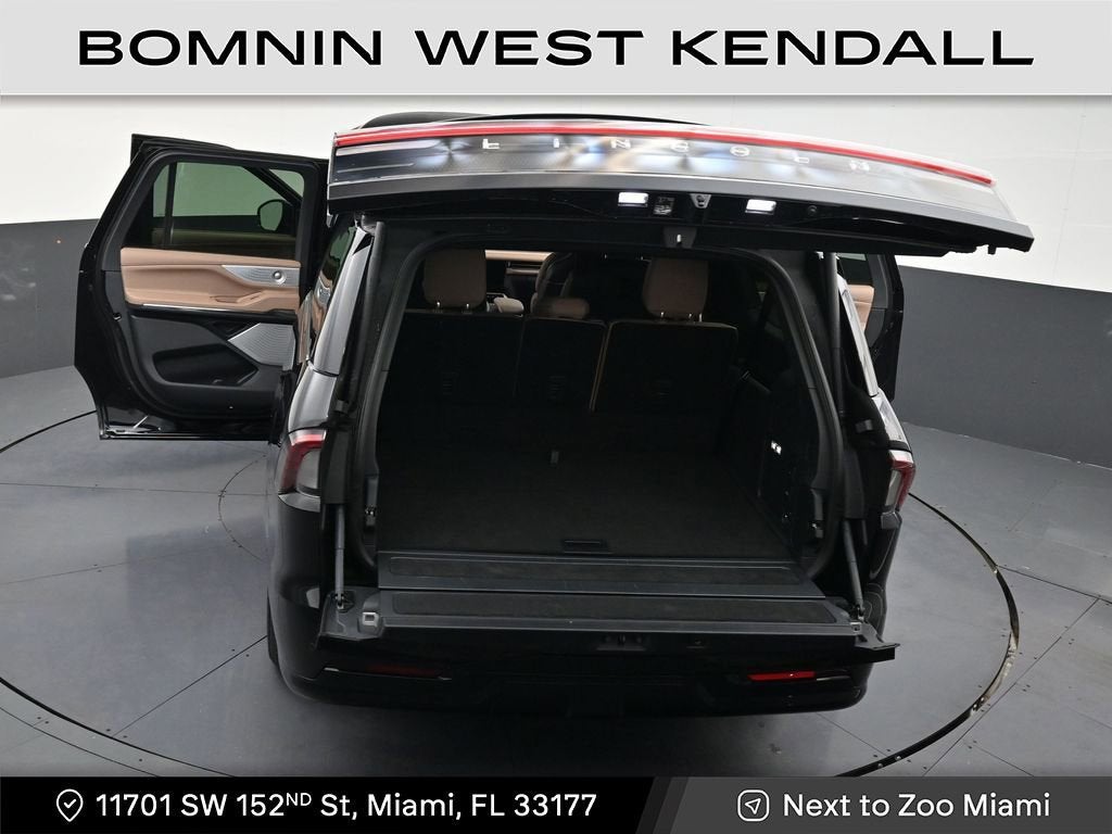 2025 Lincoln Navigator L Black Label