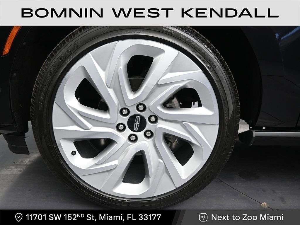 2025 Lincoln Navigator L Black Label