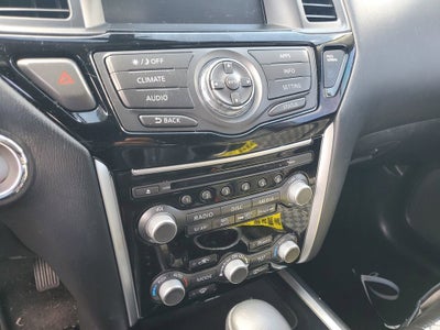 2020 Nissan Pathfinder SV