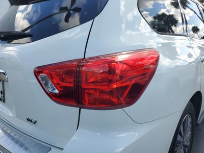 2020 Nissan Pathfinder SV