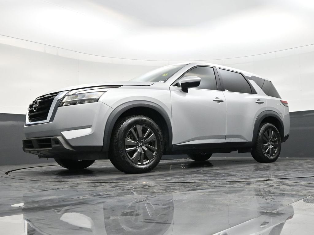 2022 Nissan Pathfinder S