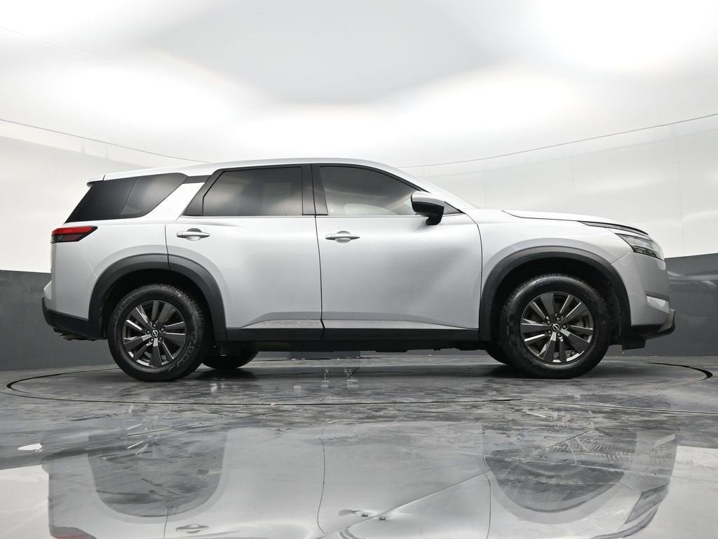 2022 Nissan Pathfinder S