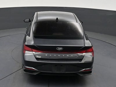 2021 Hyundai Elantra SE