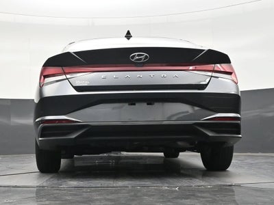 2021 Hyundai Elantra SE