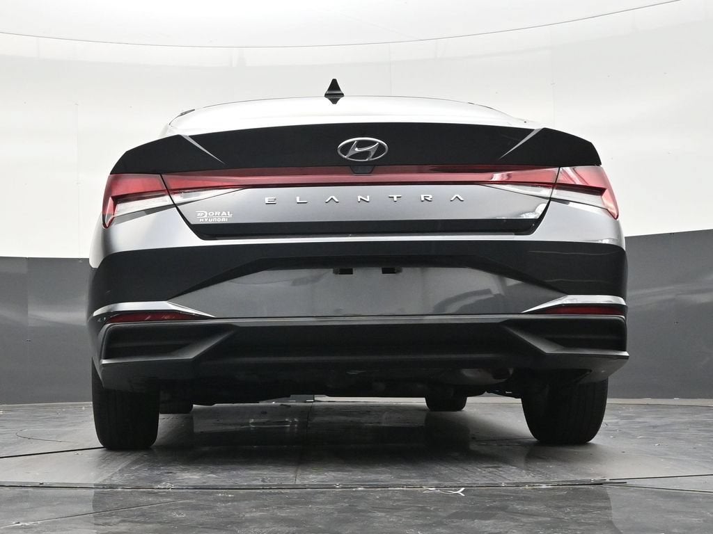 2021 Hyundai Elantra SE