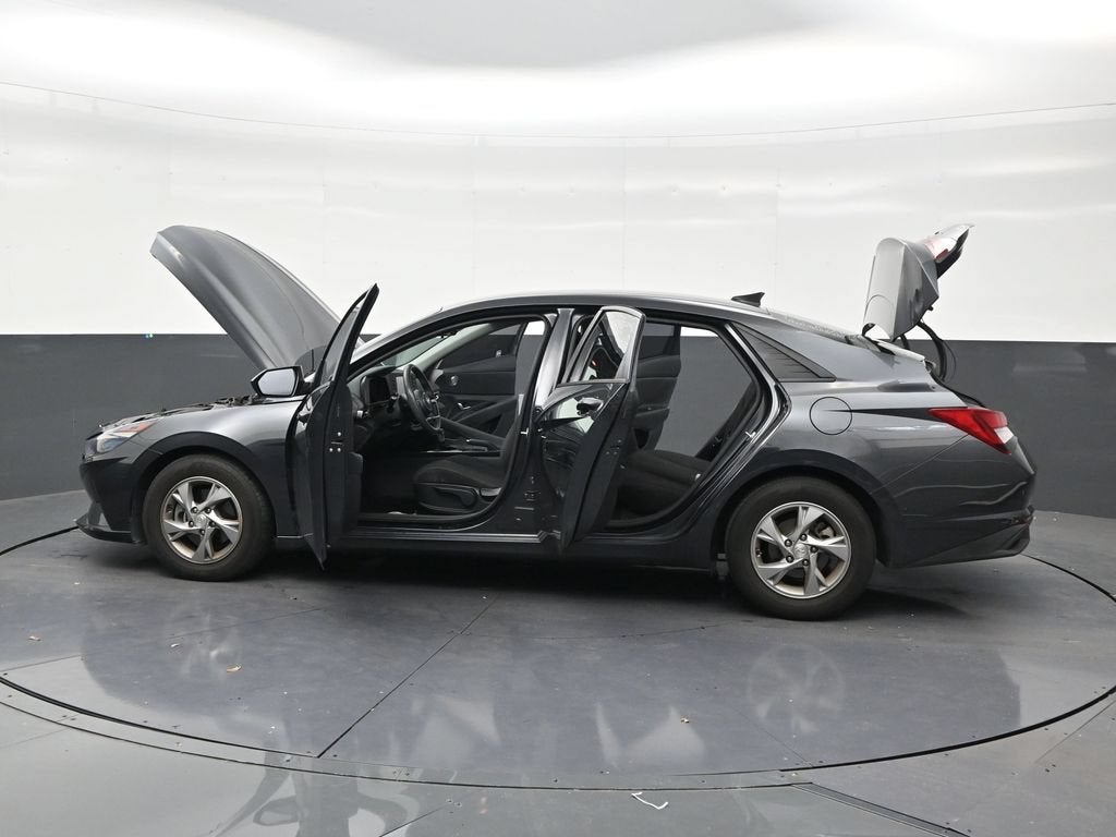 2021 Hyundai Elantra SE