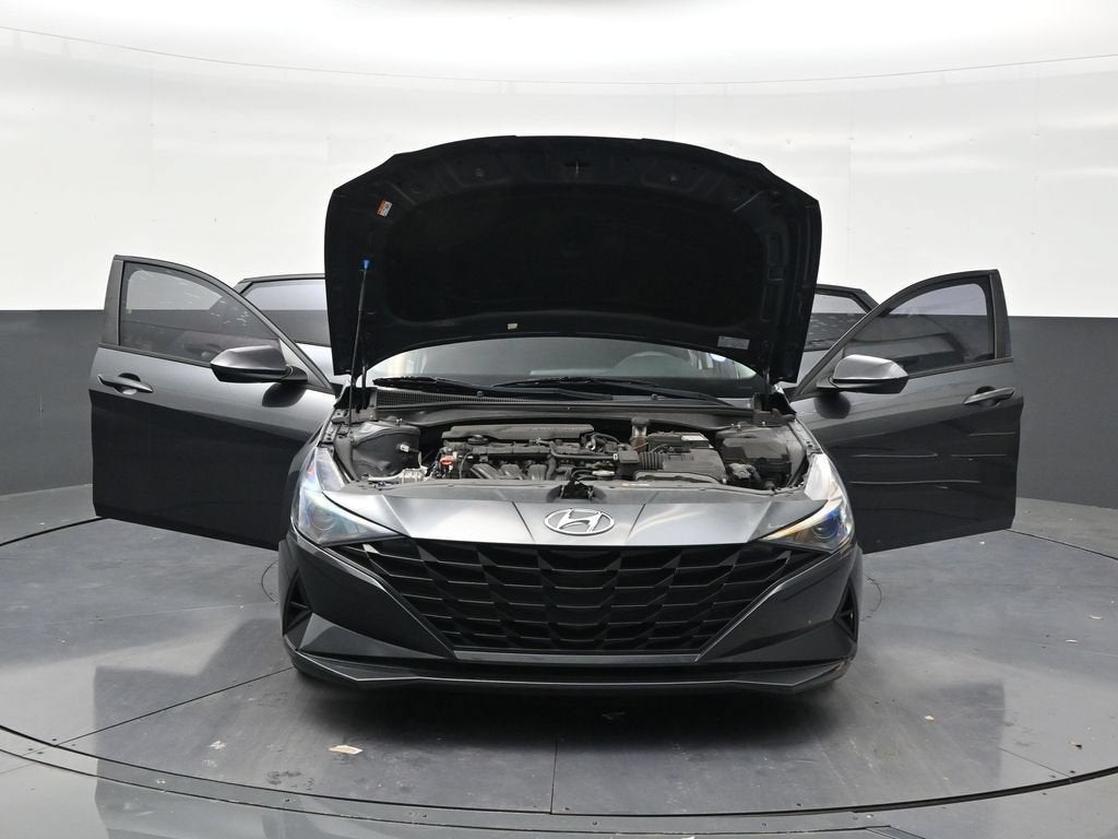 2021 Hyundai Elantra SE