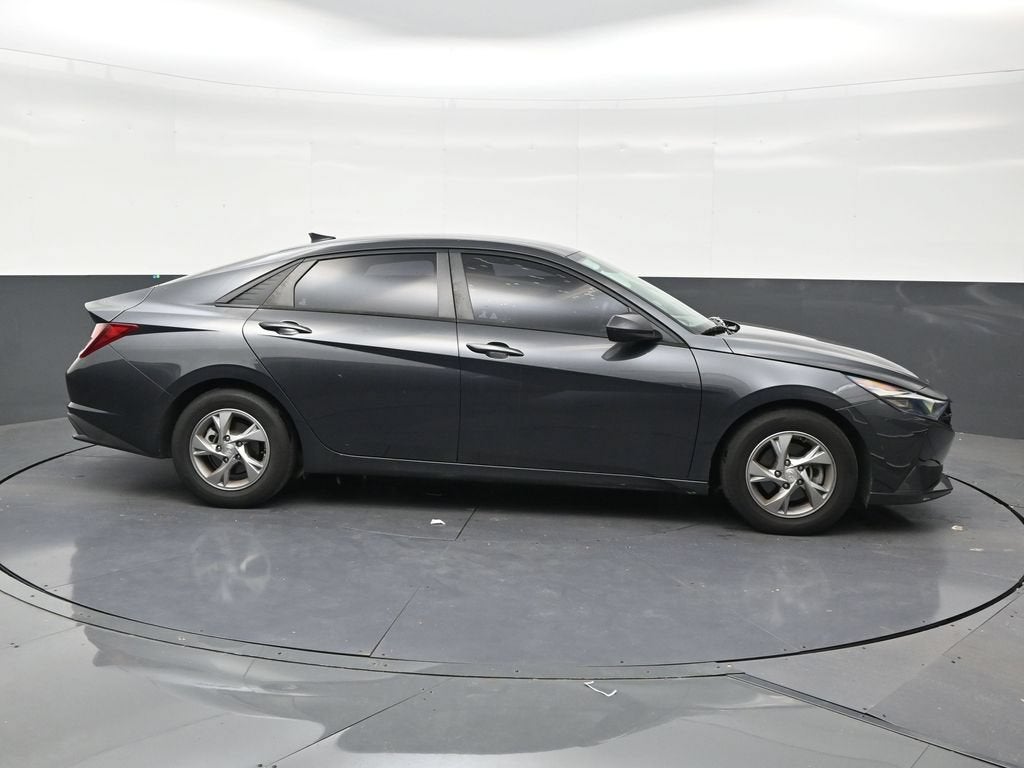 2021 Hyundai Elantra SE