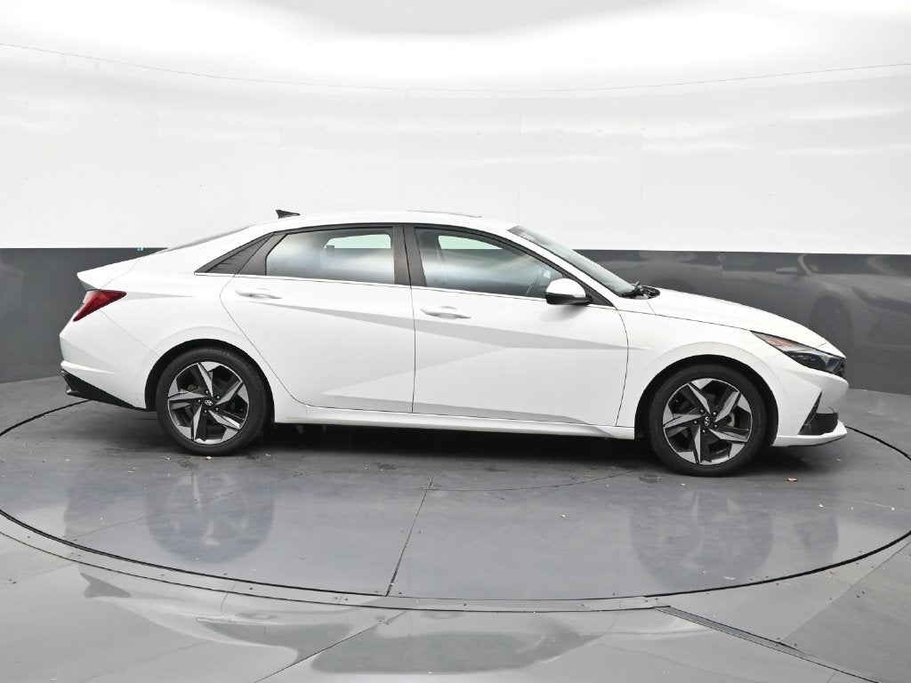 2022 Hyundai Elantra Limited