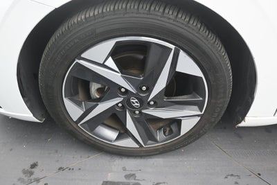 2022 Hyundai Elantra Limited