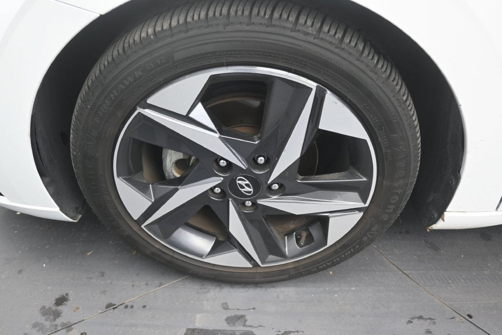 2022 Hyundai Elantra Limited