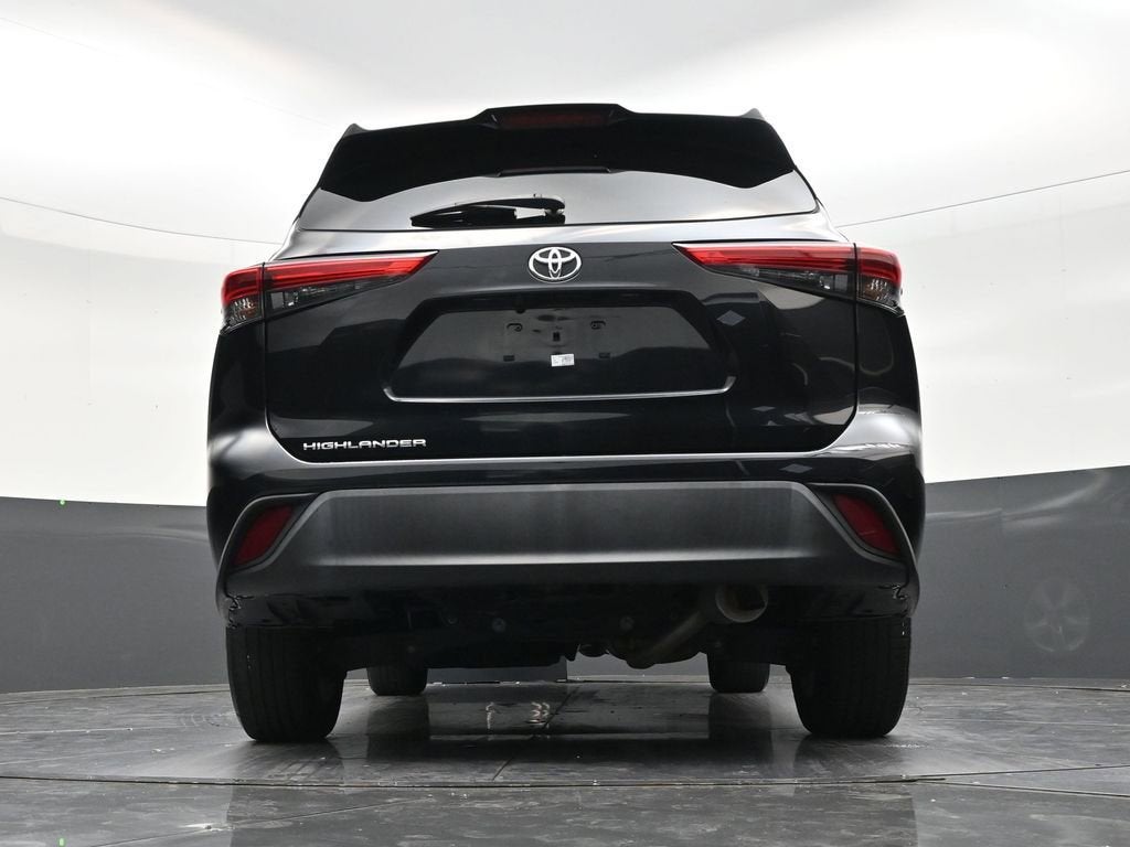 2022 Toyota Highlander L