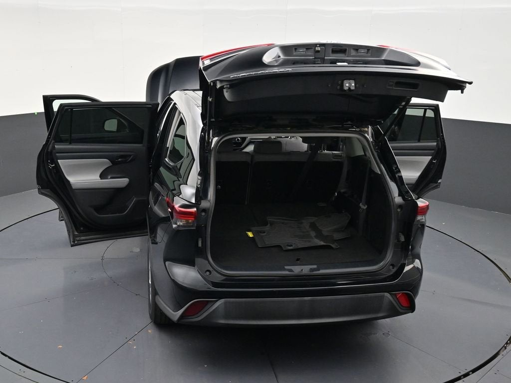 2022 Toyota Highlander L