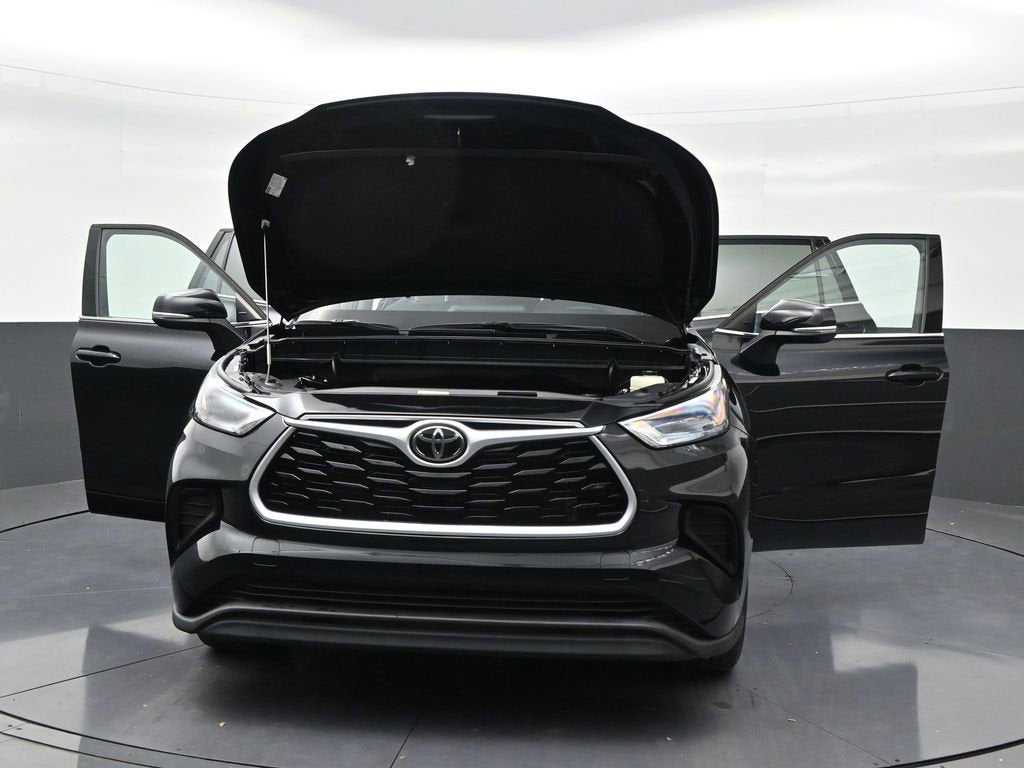 2022 Toyota Highlander L