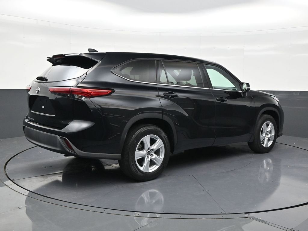 2022 Toyota Highlander L