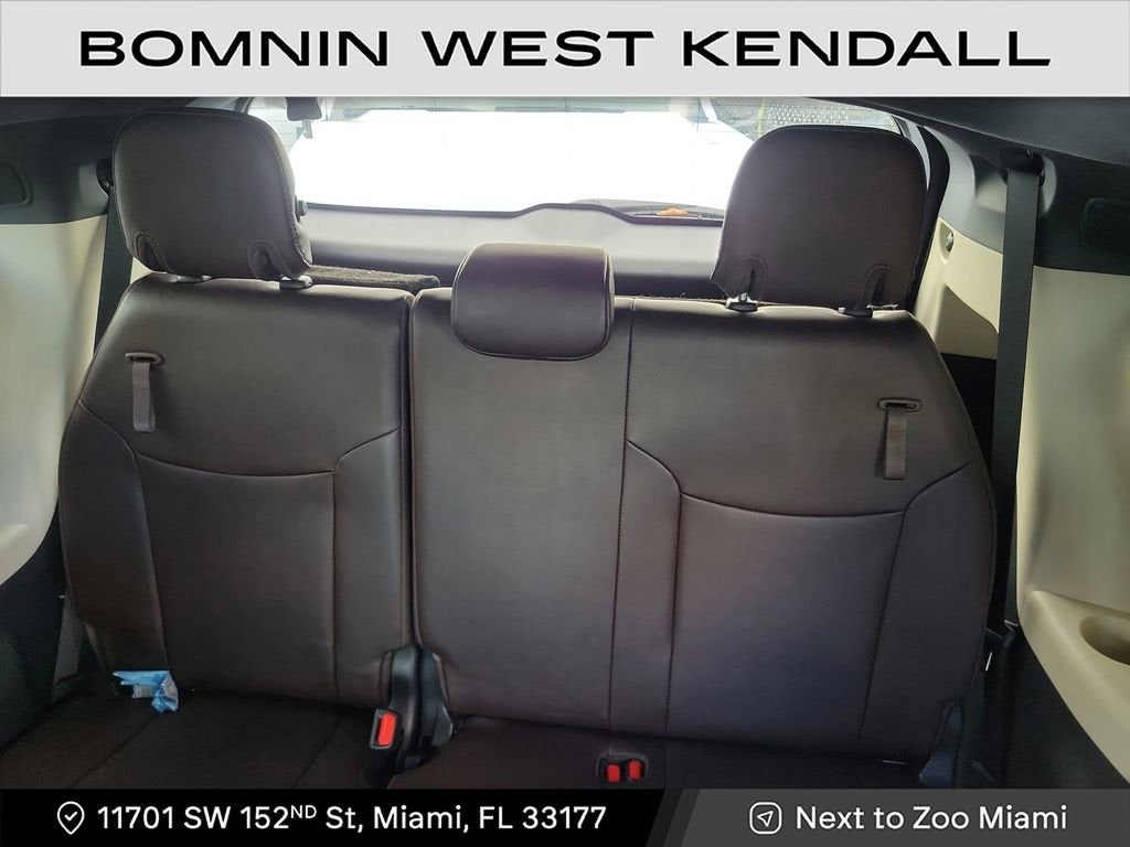 2023 Toyota Sienna Platinum