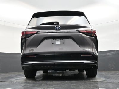 2024 Toyota Sienna Platinum