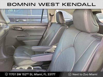 2023 Toyota Highlander L