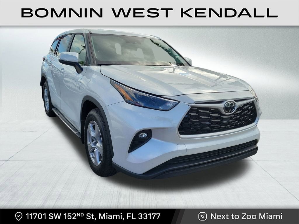 2025 Toyota Highlander LE