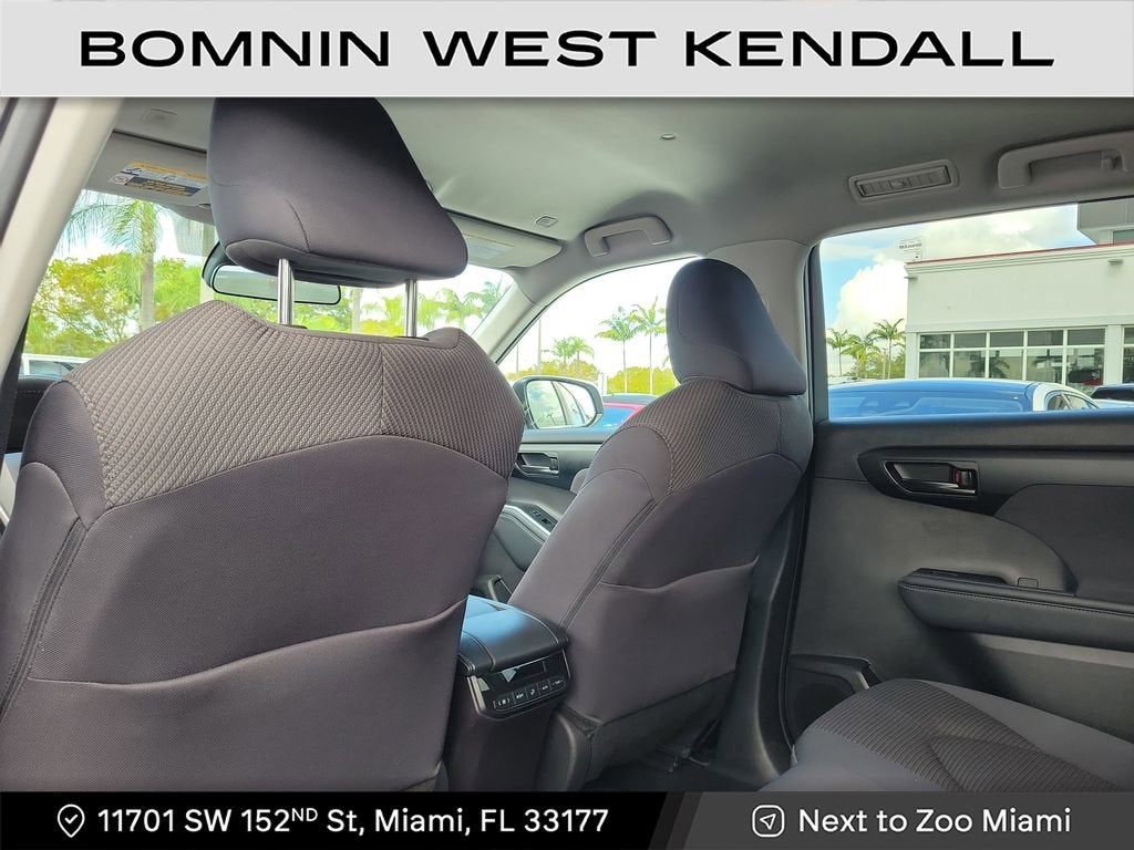 2025 Toyota Highlander LE