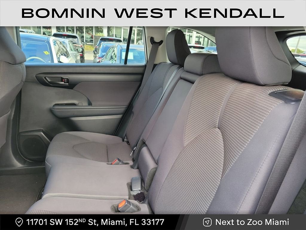 2025 Toyota Highlander LE