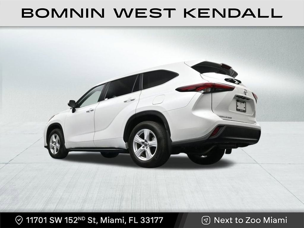 2025 Toyota Highlander LE