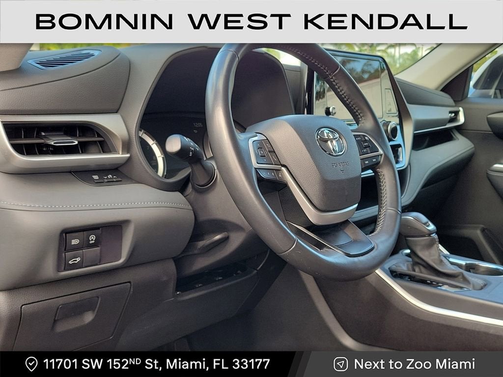 2025 Toyota Highlander LE