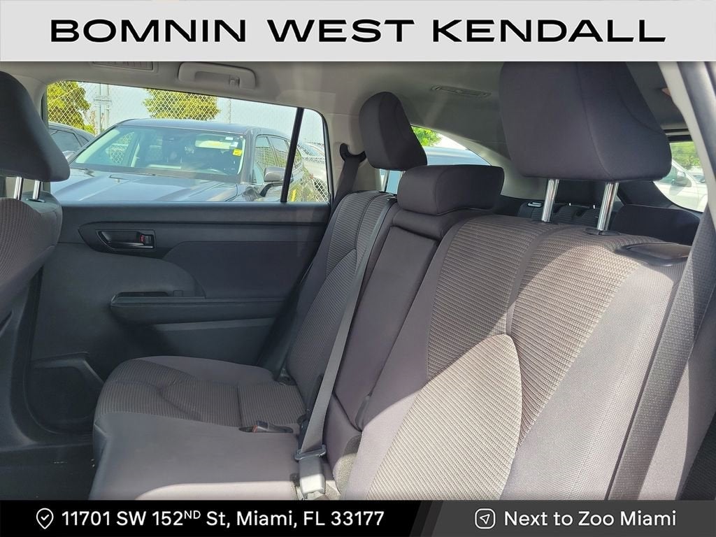 2024 Toyota Highlander LE