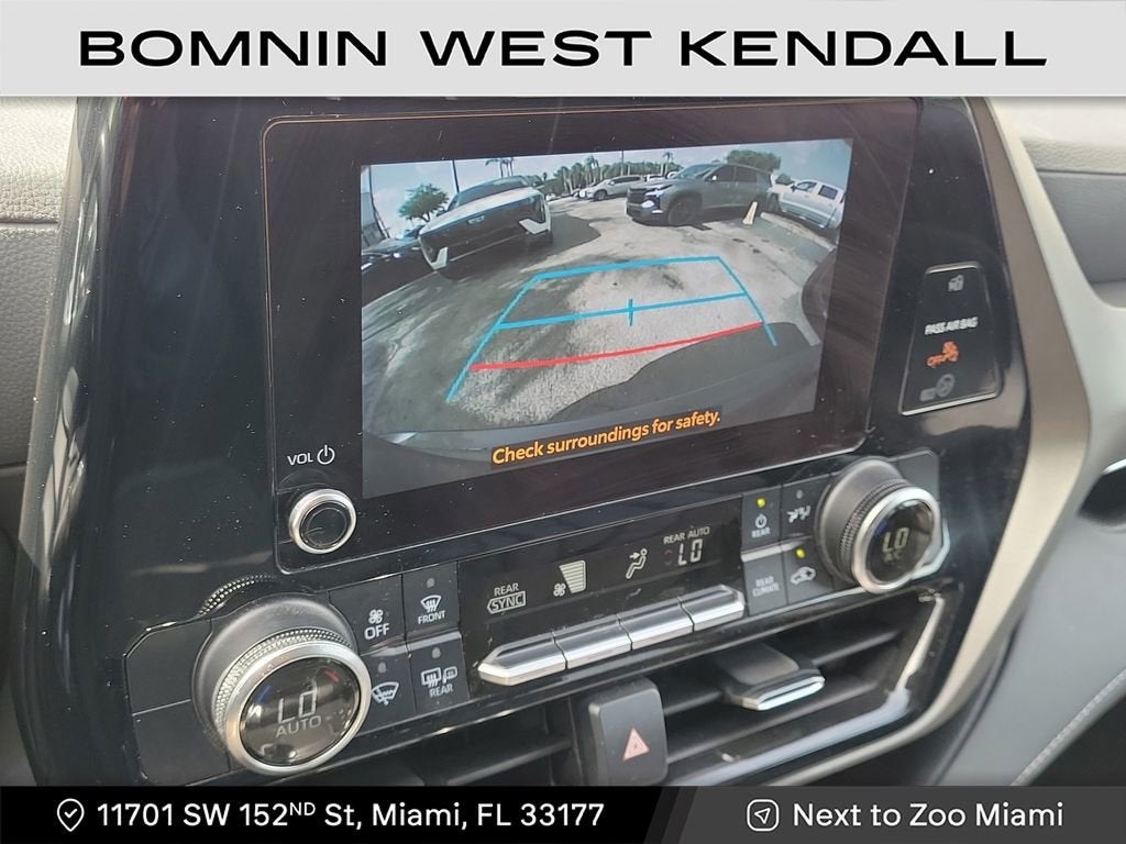 2024 Toyota Highlander LE