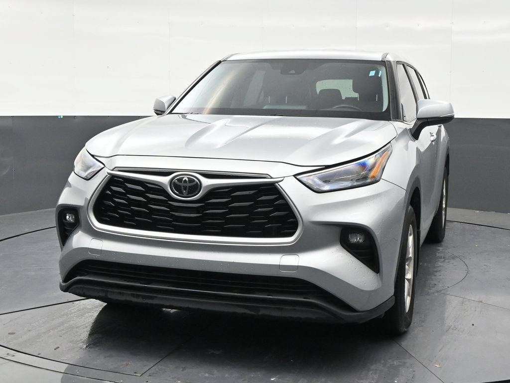 2024 Toyota Highlander LE