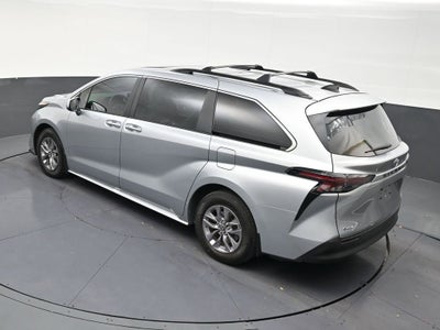 2025 Toyota Sienna XLE