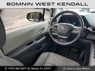 2021 Toyota Sienna XLE