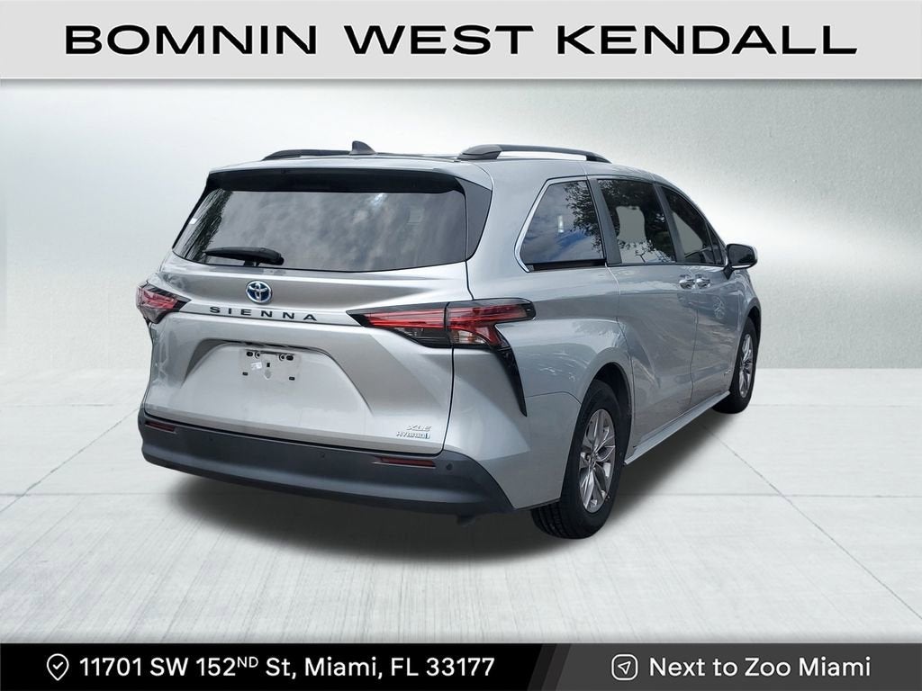 2021 Toyota Sienna XLE