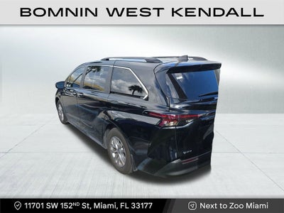 2025 Toyota Sienna XLE