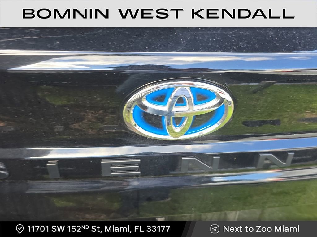 2025 Toyota Sienna XLE